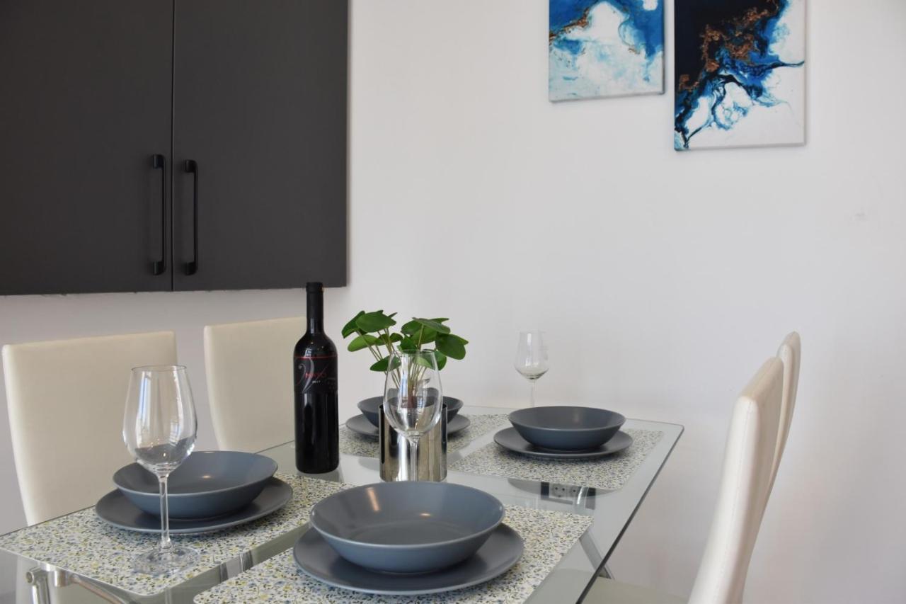 Appartamento Apartman Lucana Tribalj Esterno foto