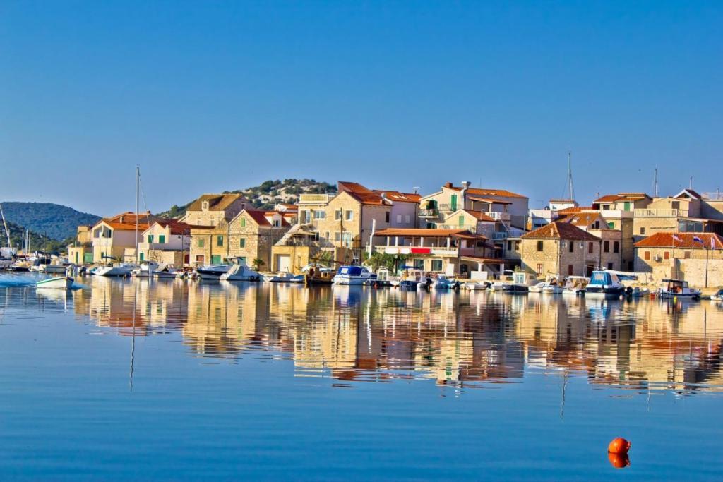 Appartamento Apartman Lucana Tribalj Esterno foto
