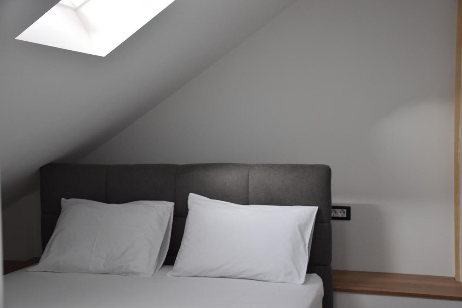 Appartamento Apartman Lucana Tribalj Esterno foto