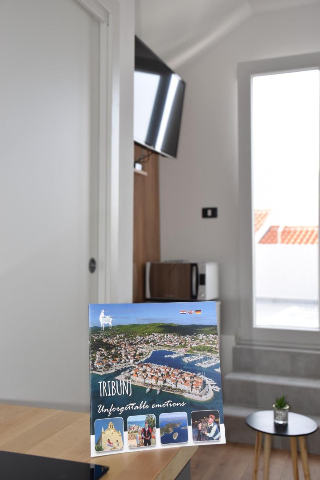 Appartamento Apartman Lucana Tribalj Esterno foto